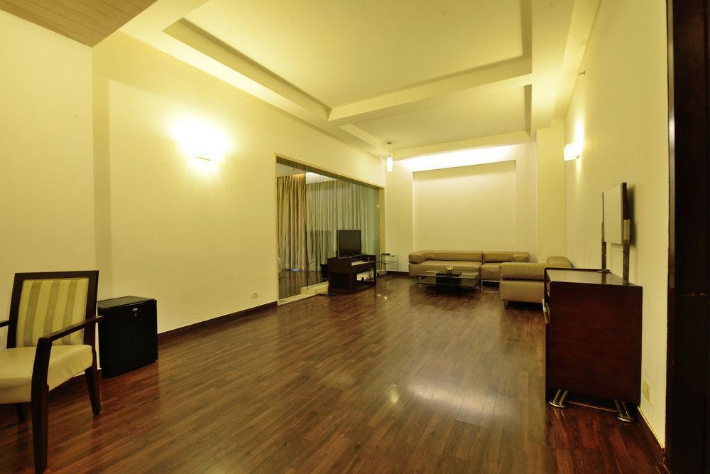 Hotel Mapple Exotica New Delhi