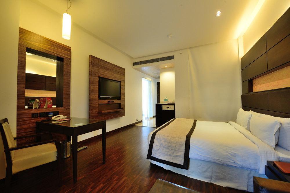 Hotel Mapple Exotica New Delhi