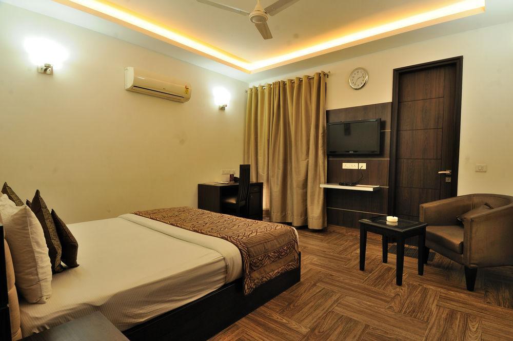 Mapple Exotica New Delhi